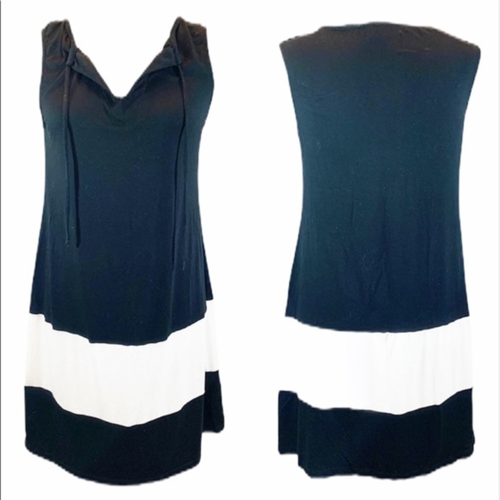 ⏰Maternal America sz M black & white stretch dress